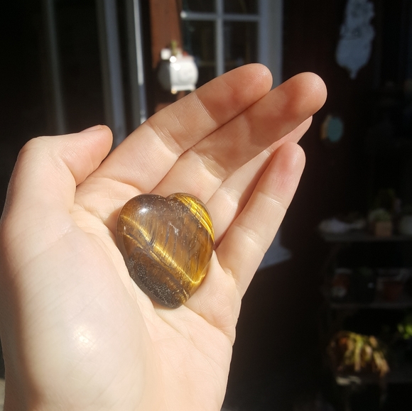 Tigers Eye Crystal Heart - Picture 2 of 4